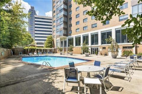 Heart Downtown! City View Onsite Parking! King Bed Lm807 Атланта Экстерьер фото